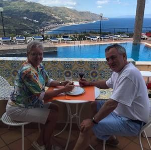 Meet your Posher, Tom